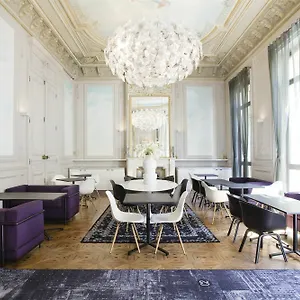 ***** Hotel C2 France